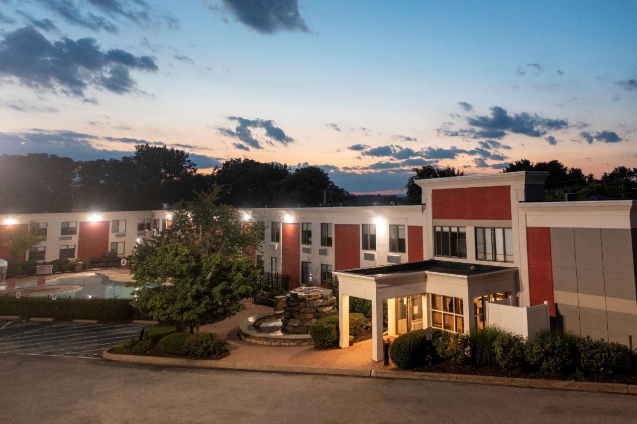 Inn At Chocolate Avenue Hershey Exterior photo